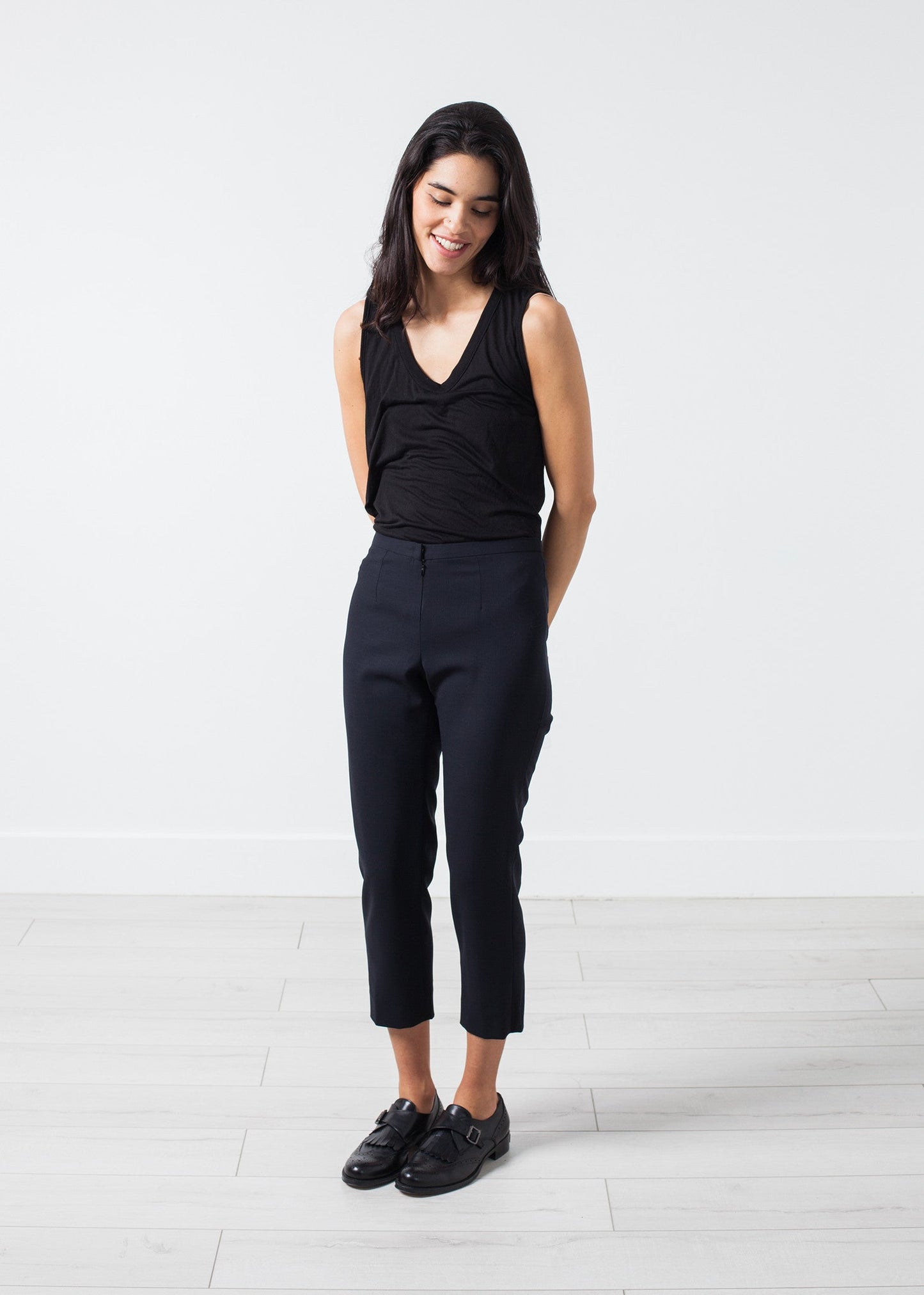 Wool Cropped Pant in Navy